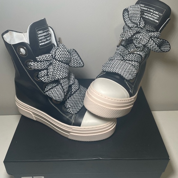 Black and White High-Top Sneakers - Picture 8 of 13
